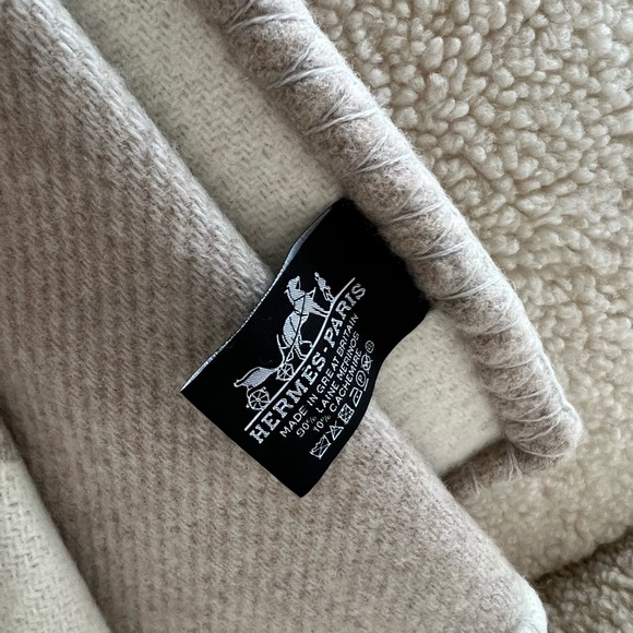 Hermès Brand New Avalon Vibration Throw Blanket - Picture 6 of 6